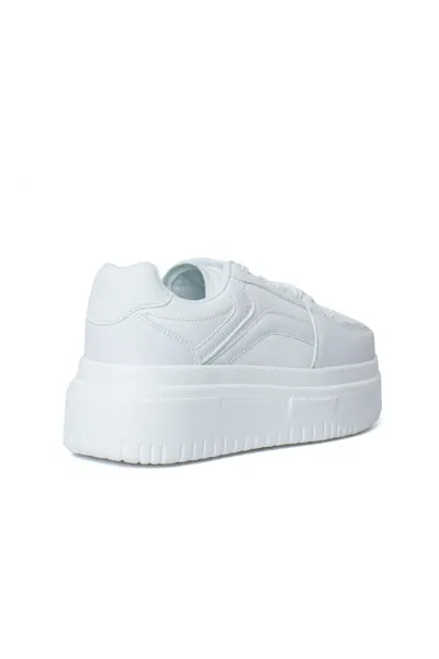 01-4573 Platform Sneaker