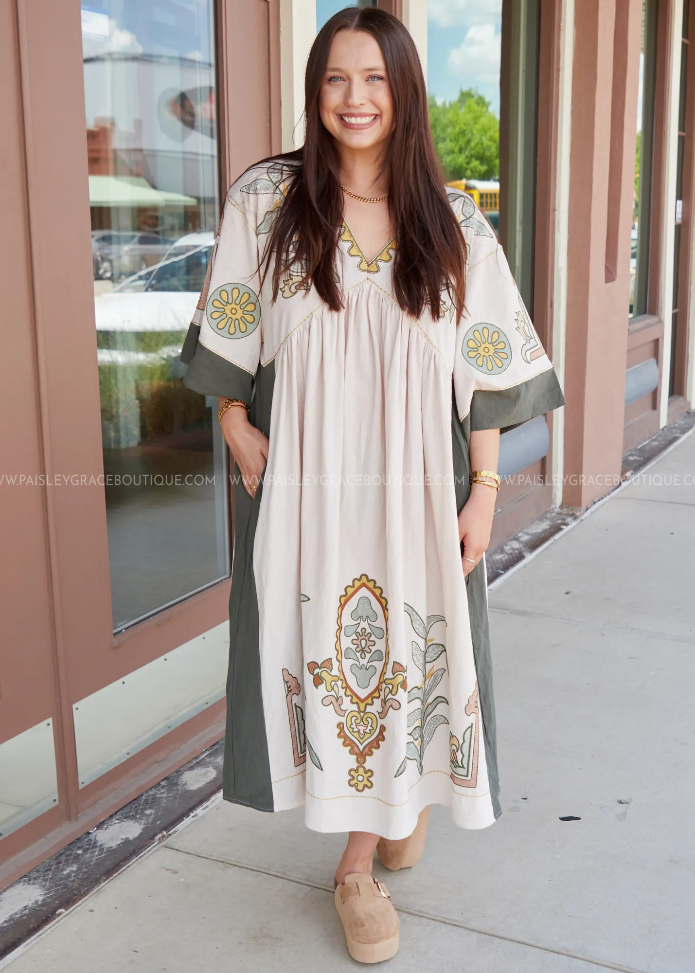 Daring Heart Dress - Taupe/Olive