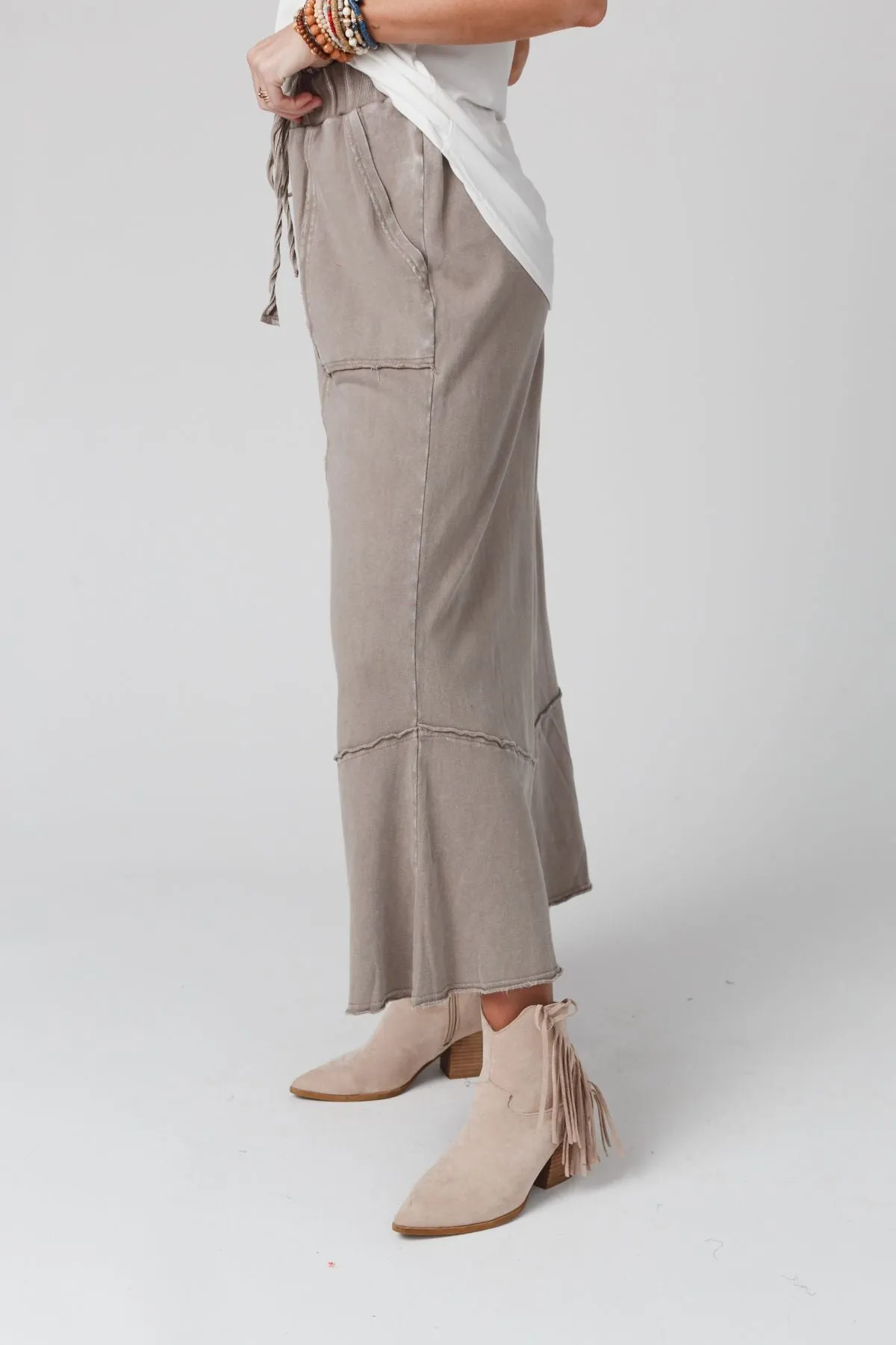 Feeling Good Wide Leg Pant - Taupe