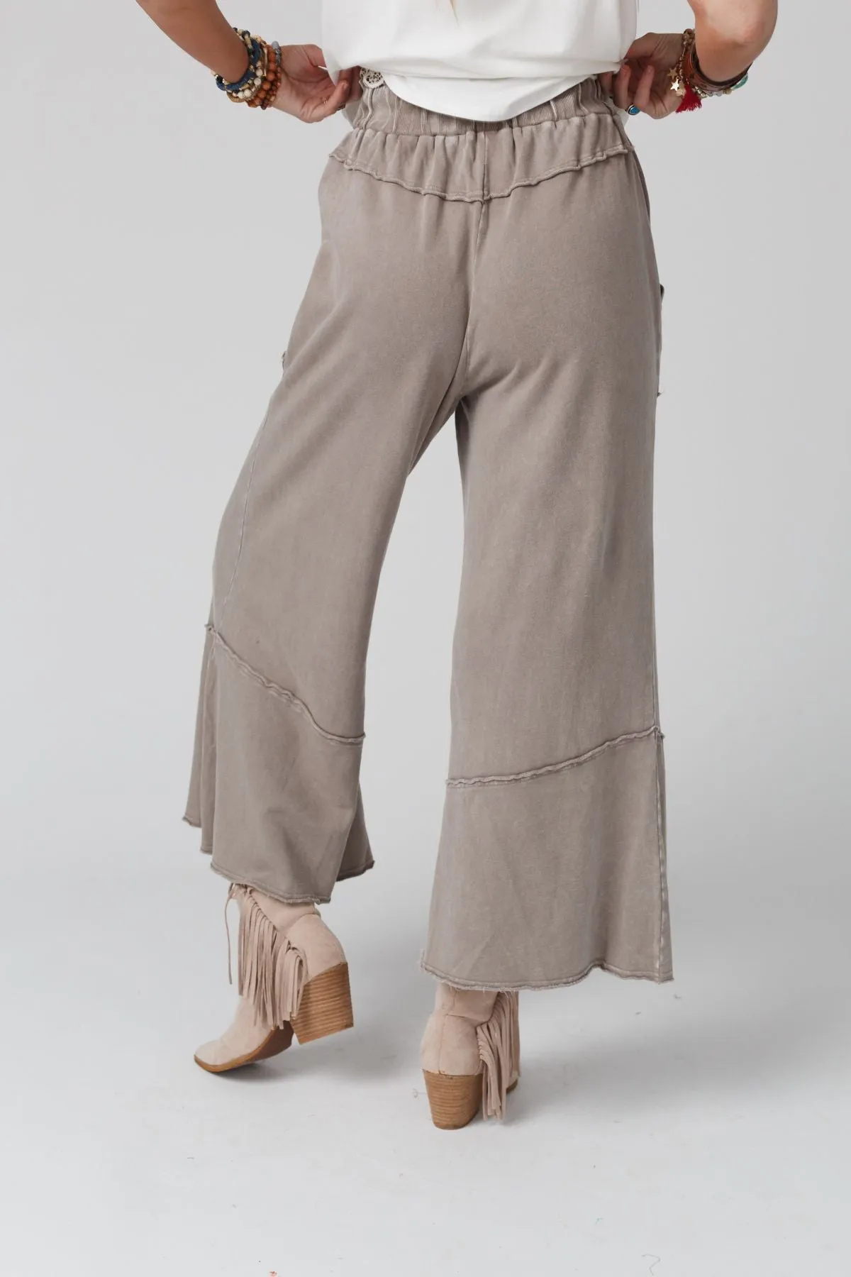 Feeling Good Wide Leg Pant - Taupe