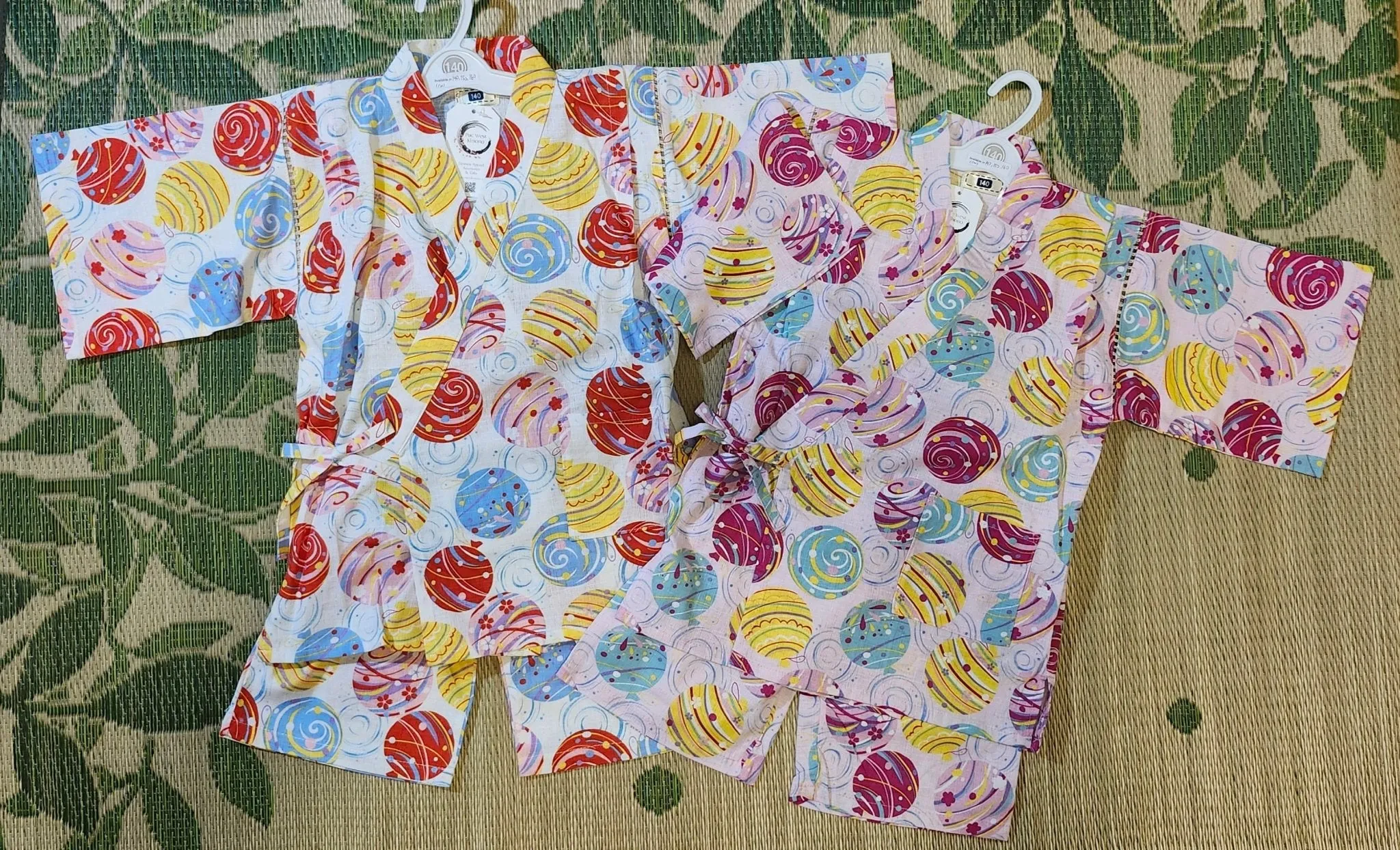 Girls 2pc Jinbei - Yoyo patterns